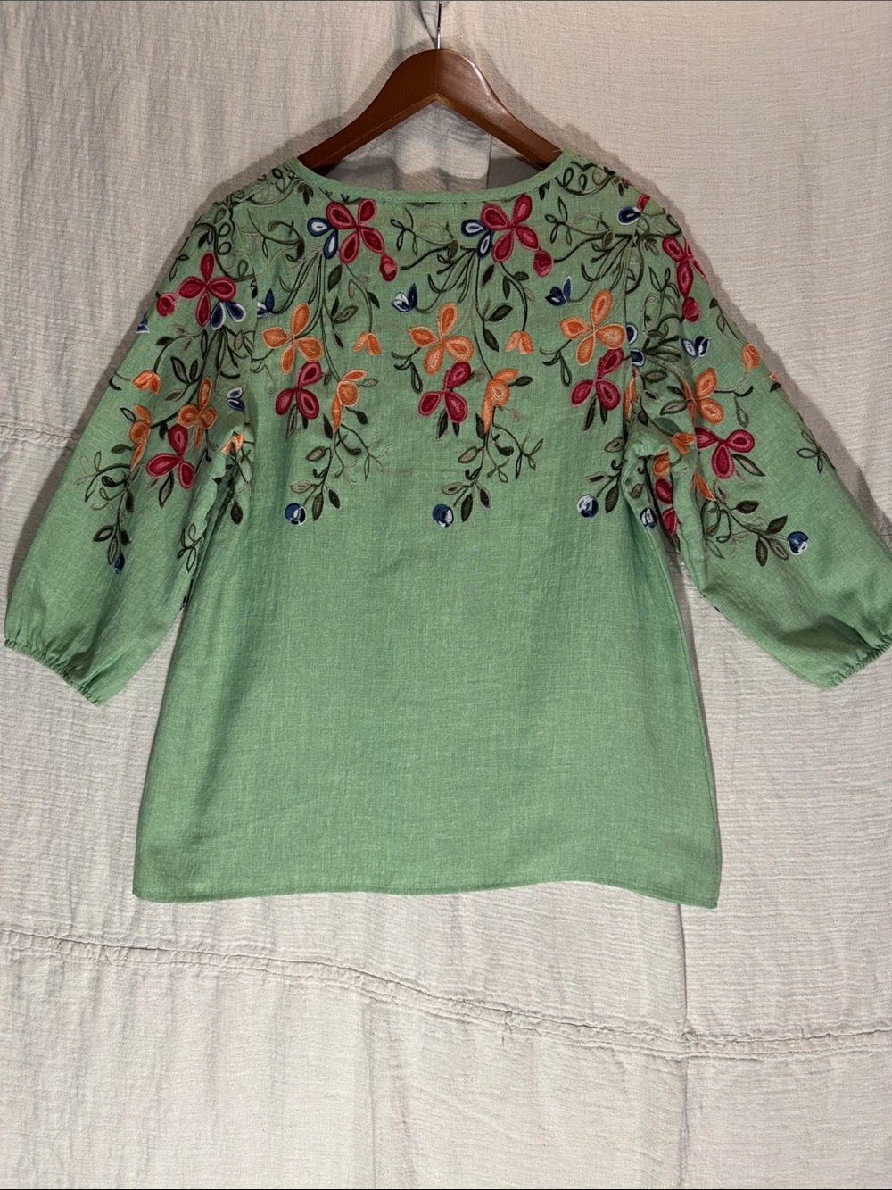 Embroidered Green Floral Tunic Top - Picture 7 of 8